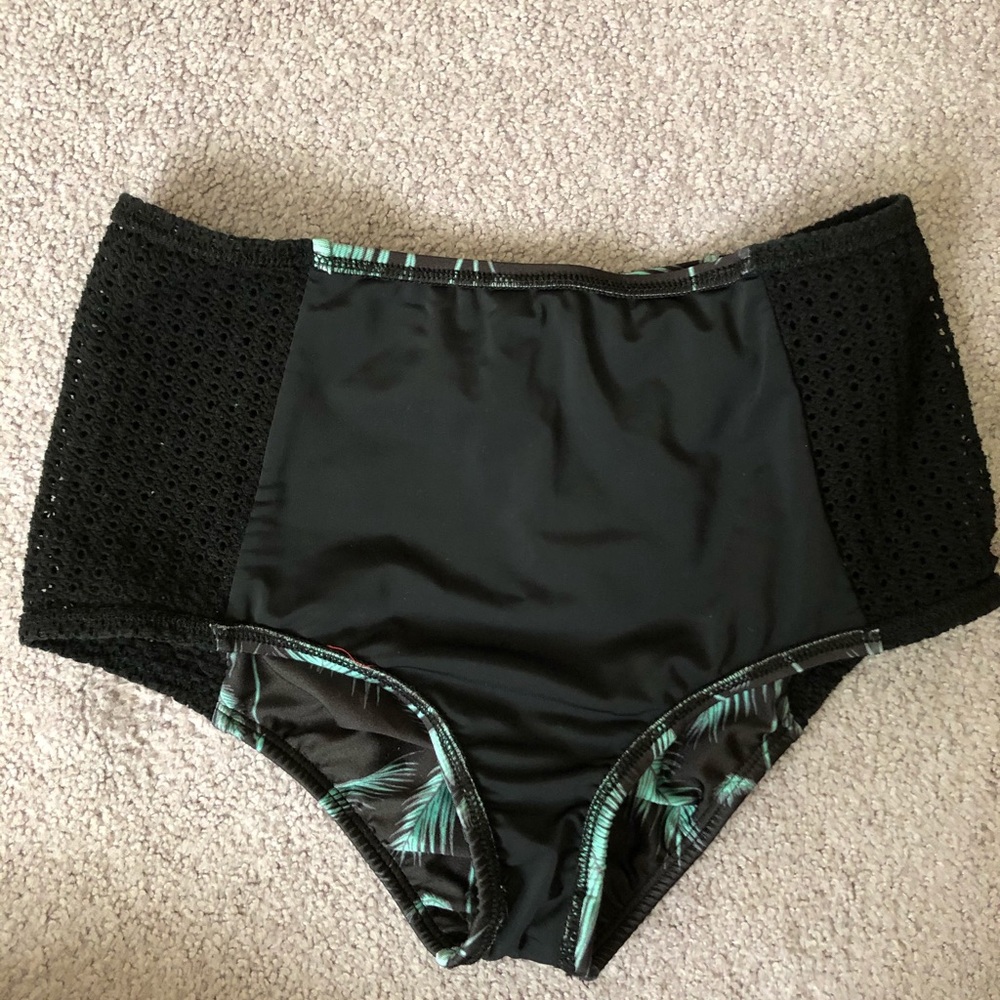 Wildfox Bathing Suit Bottom - Picture 4 of 5